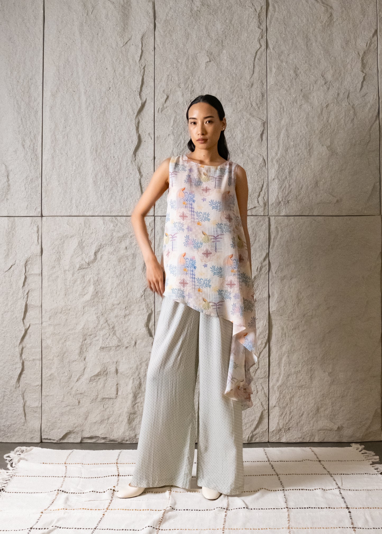 Jolie Assymetrical Top Set